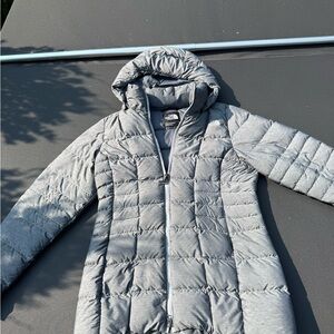 The North Face Gray Puffer Jacket Insulated Quilted